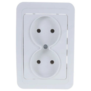 Розетка двойная CLASSICO белая 2102 IN HOME