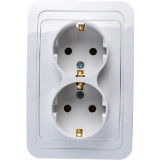 Розетка двойная с заземлением CLASSICO белая 2128 IN HOME