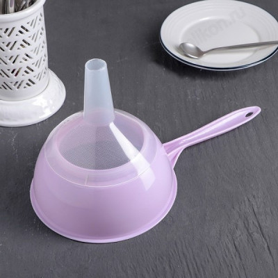 Воронка с ситом d=12,5см-2