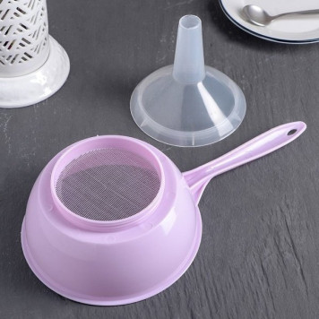 Воронка с ситом d=12,5см-3