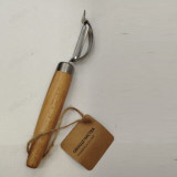 Овощечистка 23004 арт.1/120 деревянная ручка