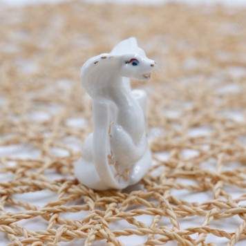 Сувенир Змея AT4-3