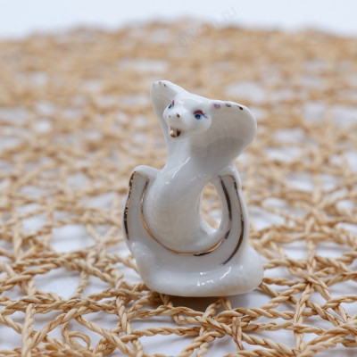 Сувенир Змея AT4-7