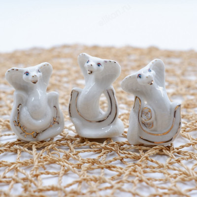 Сувенир Змея AT4-8