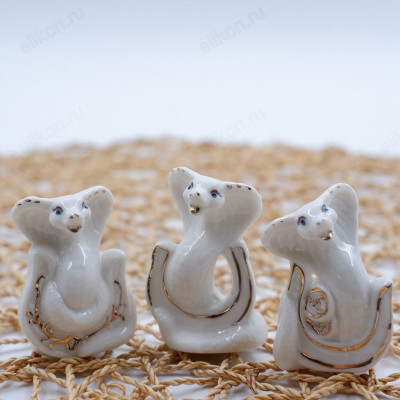 Сувенир Змея AT4-9