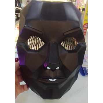 Маска черная с рисунком