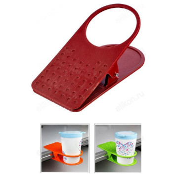 Держатель для стакана прищепка на стол пластик-1