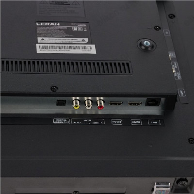 Телевизор 42" SmartTV LERAN 42SN7700-9