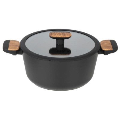 Кастрюля с крышкой (4.4л) RESTO 93188