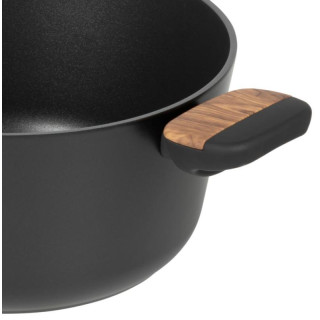 Кастрюля с крышкой (4.4л) RESTO 93188-7