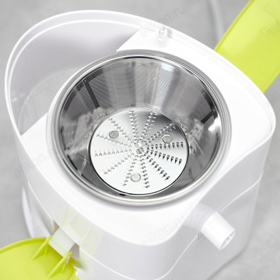 Соковыжималка SCARLETT JE50Р01-7