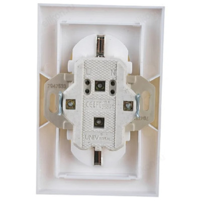Розетка встраиваемая 2-ая UNIVersal Бриллиант 7533 белый-1